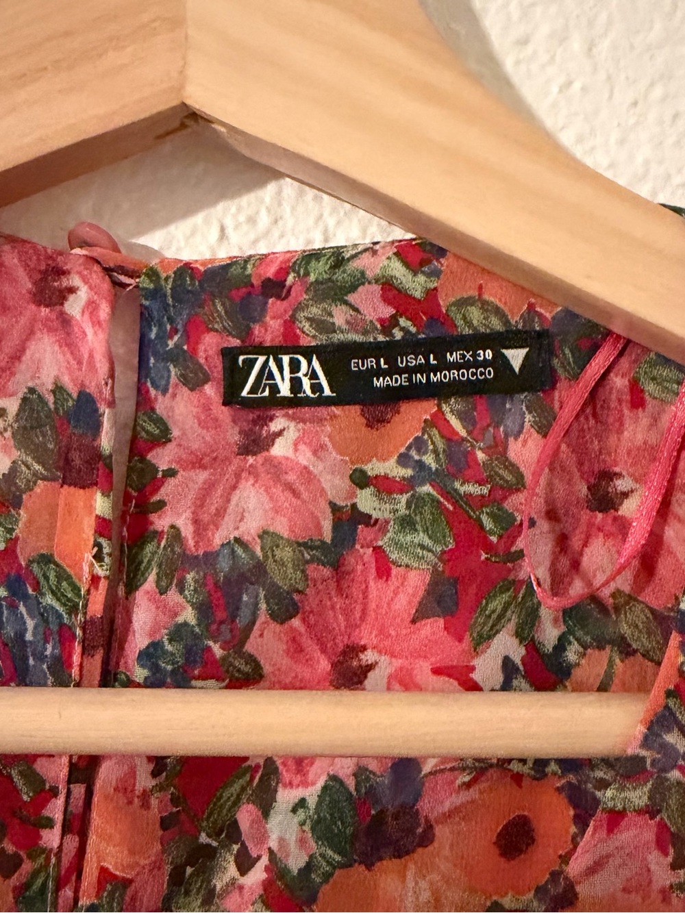 Zara Floral Frilled Draped Dress Bloggers Favorite Size Large - Picture 2 of 10